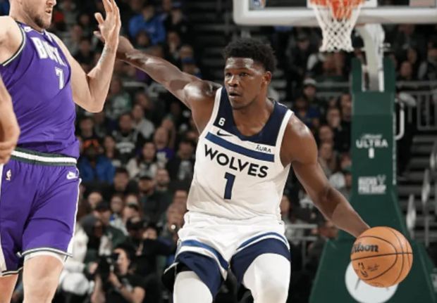  爱德华兹47分创森林狼队史  